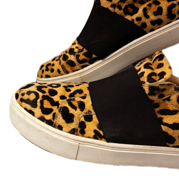 Steve Madden Leopard Haircalf Cow Hair Slip-On Sneakers Size 8 Elastic Gore Band - Picture 3 of 10